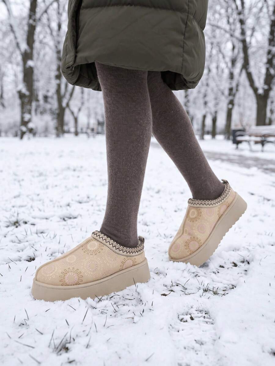 Women’s Cozy Faux Fur Platform Snow Boots
