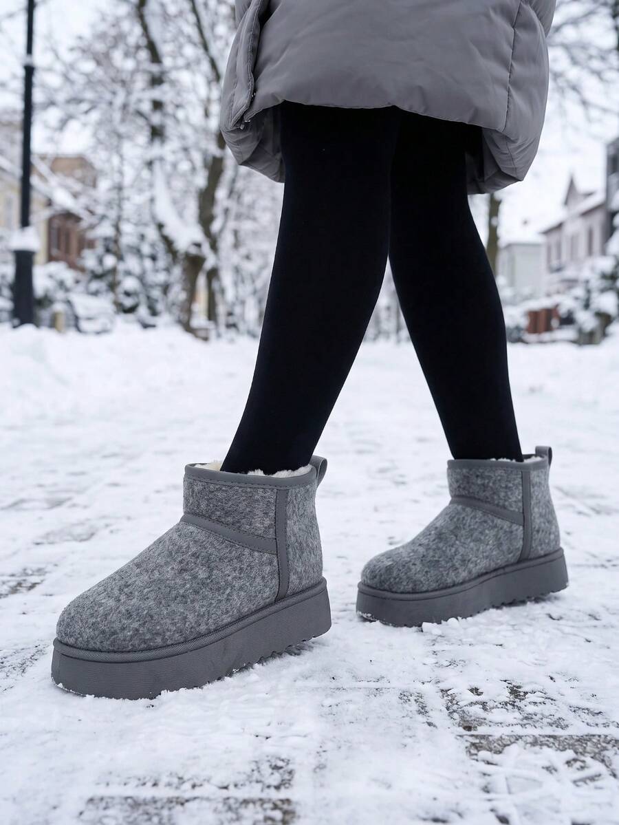 Women’s Cozy Faux Fur Platform Snow Boots