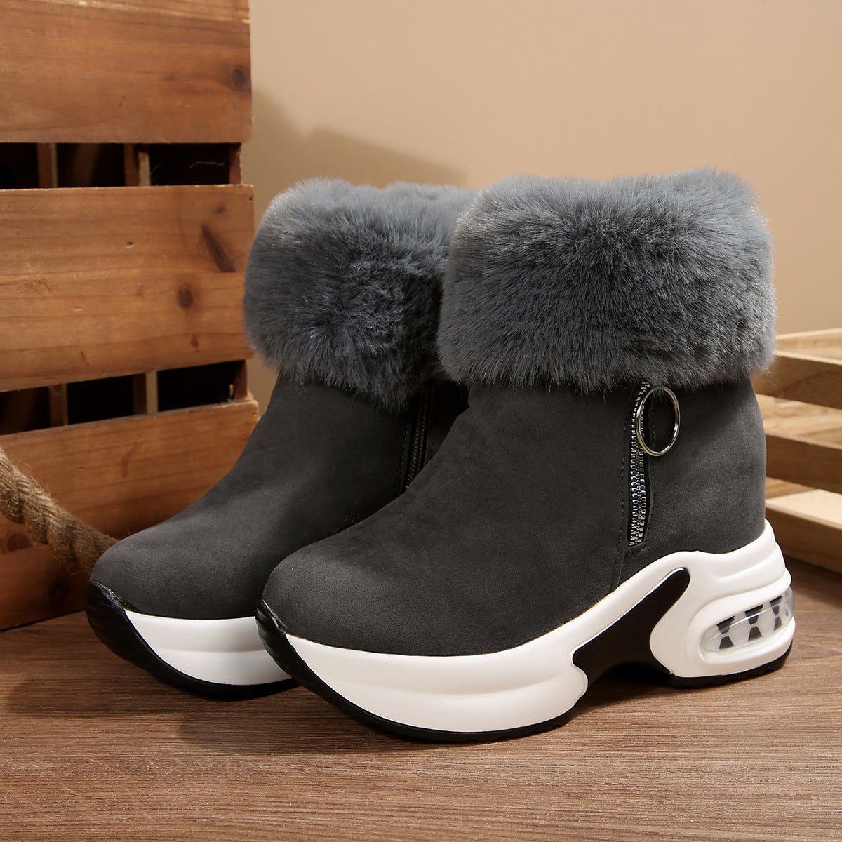 Best-selling insulated snow boots with a side zipper