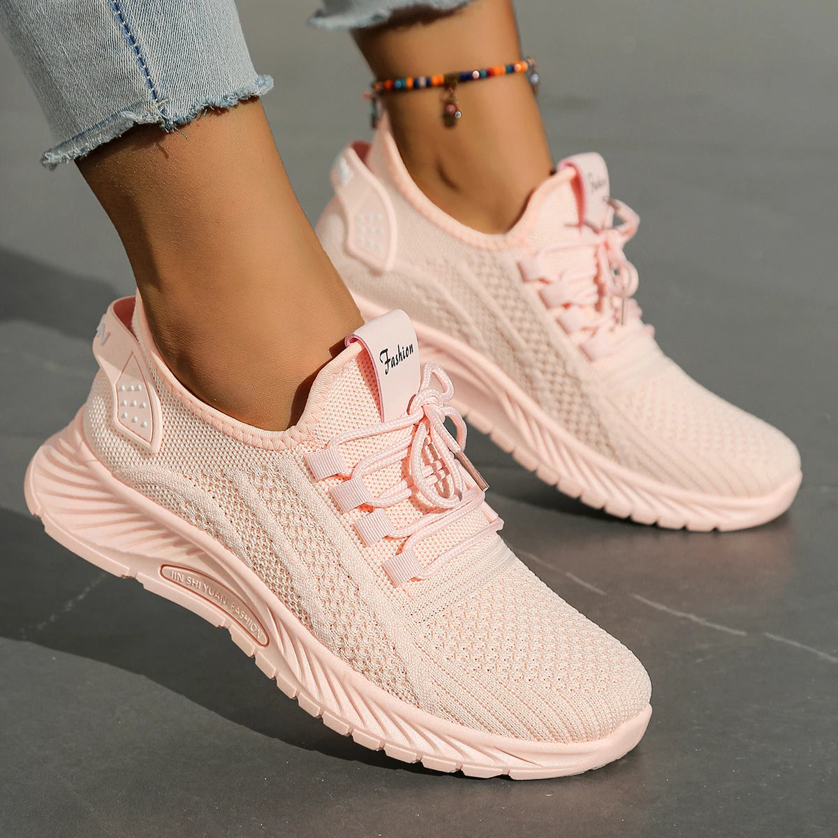 🔥 50% OFF – Women’s Lightweight Flyknit Comfort Sneakers