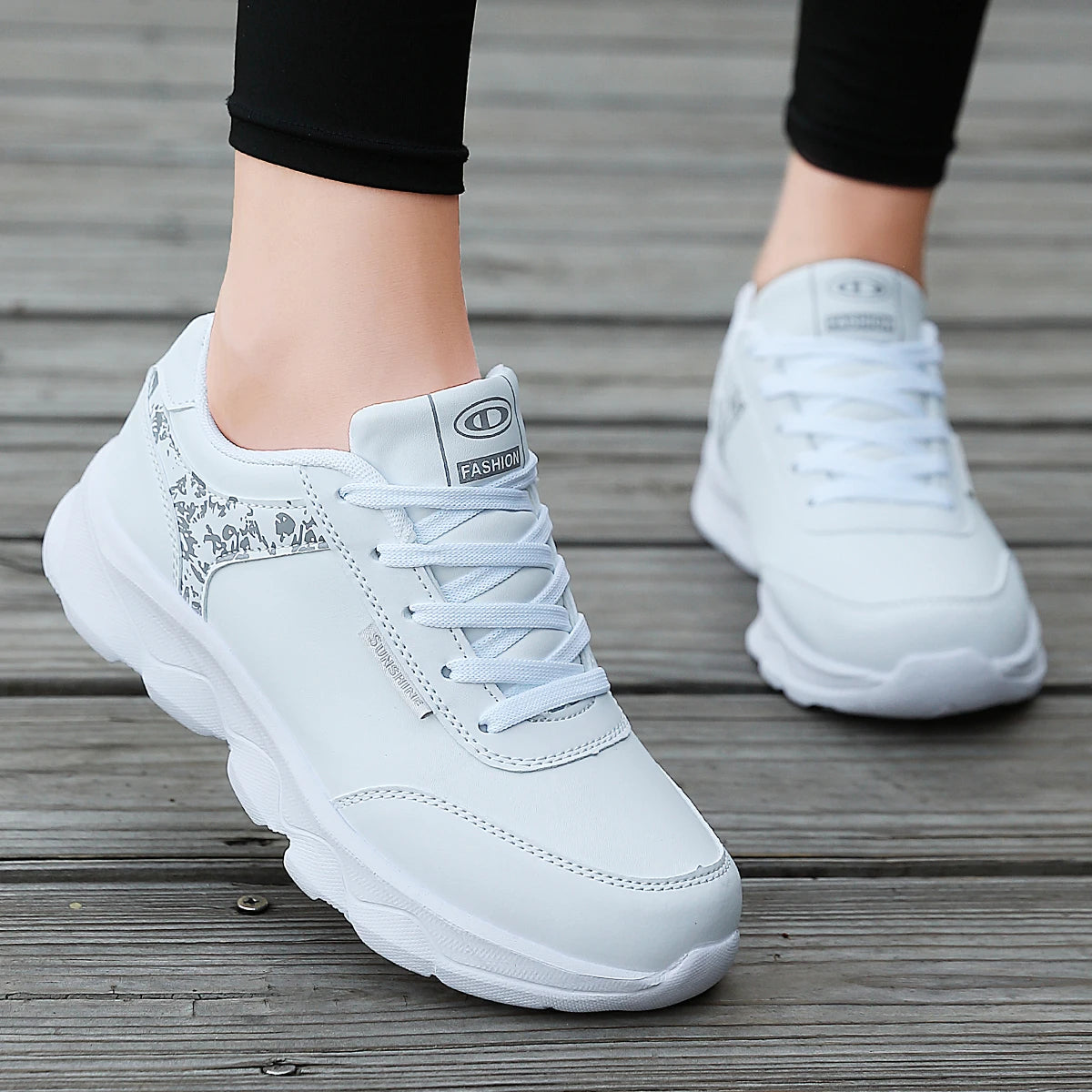 🔥 50% OFF – Women’s Lightweight Lace-Up Comfort Sneakers