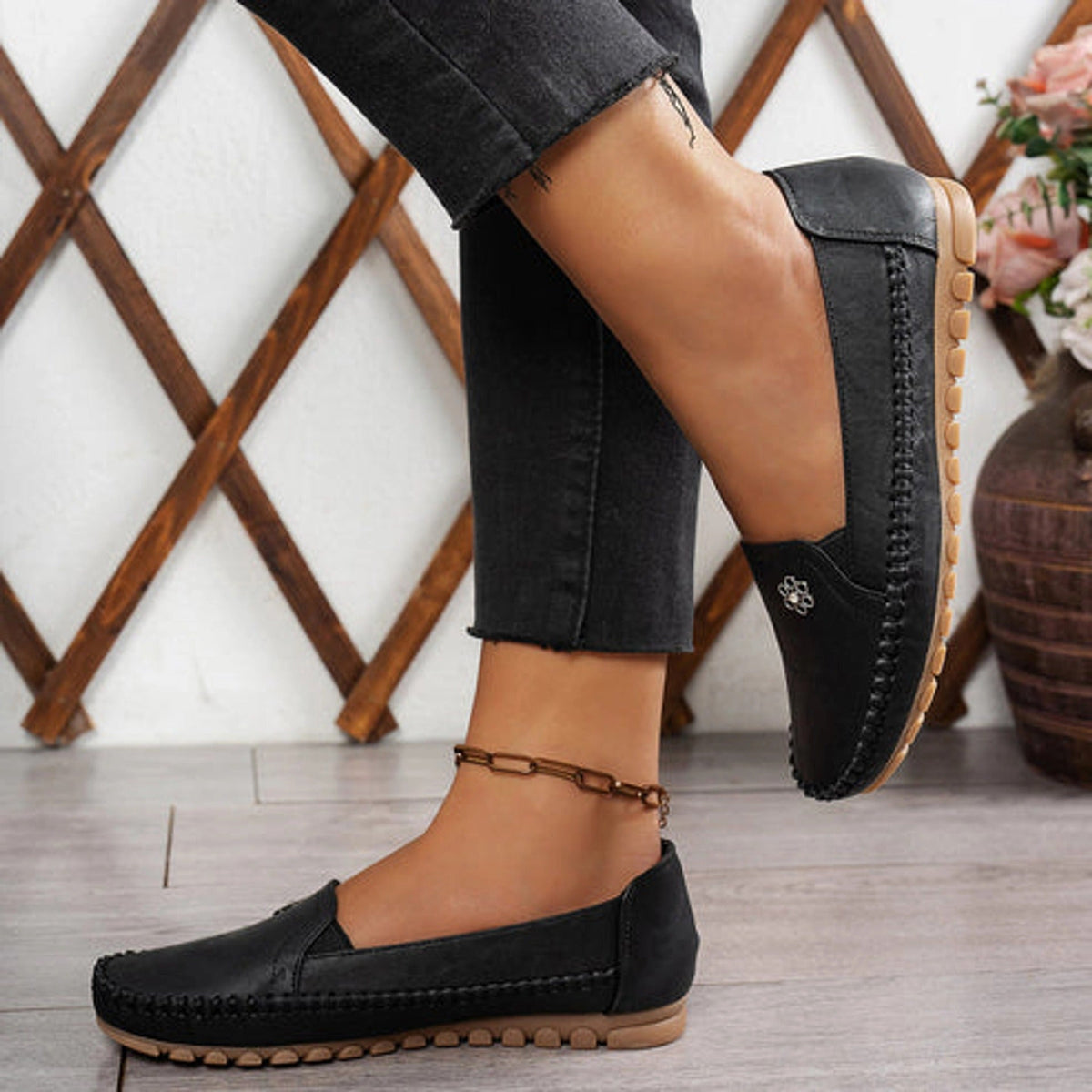 🔥Best Seller-Last Day Sale 60% OFF🔥 Orthopedic leather shoes, Lightweight, Anti-Slip, Breathable for Women